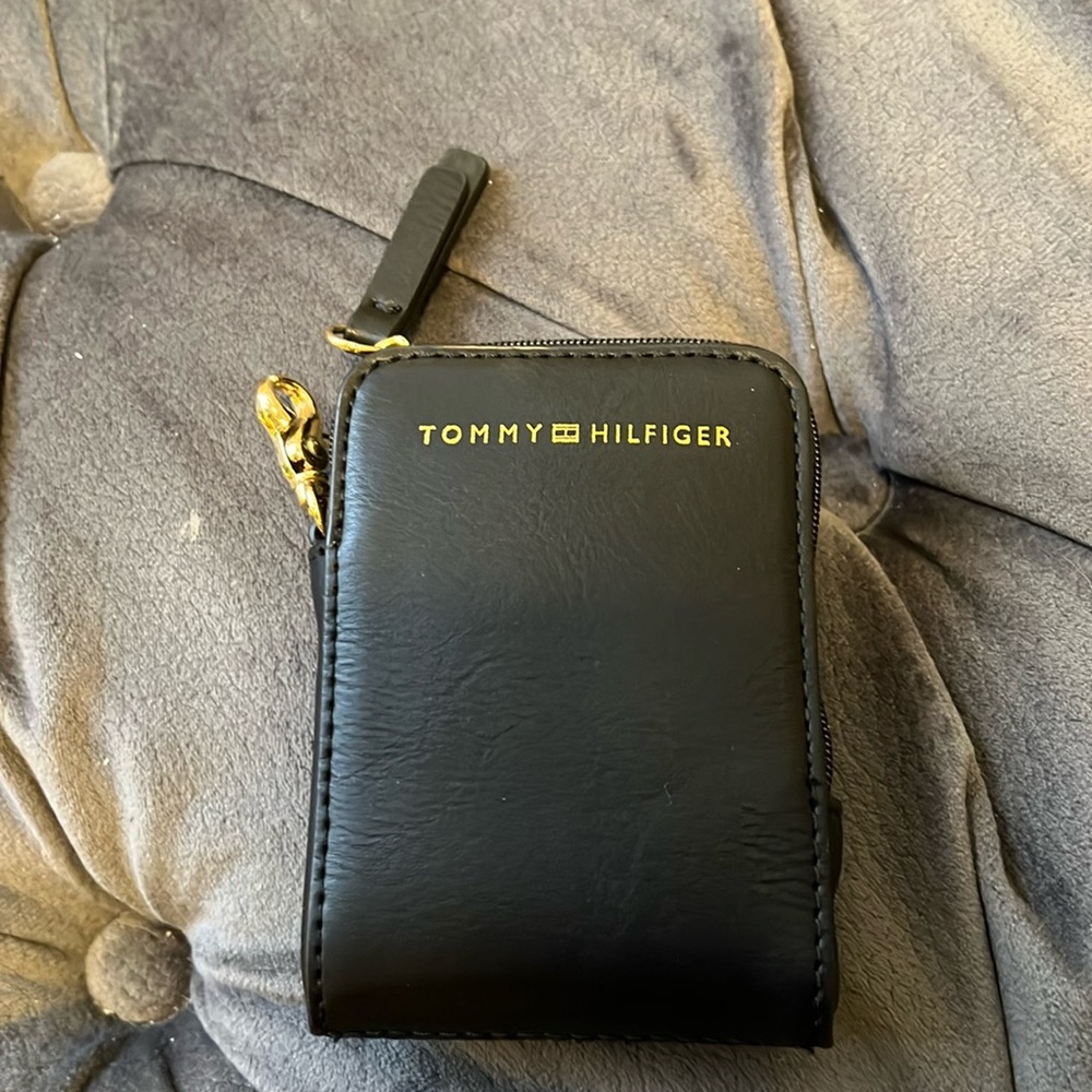 Tommy Hilfiger little hand wallet with strap